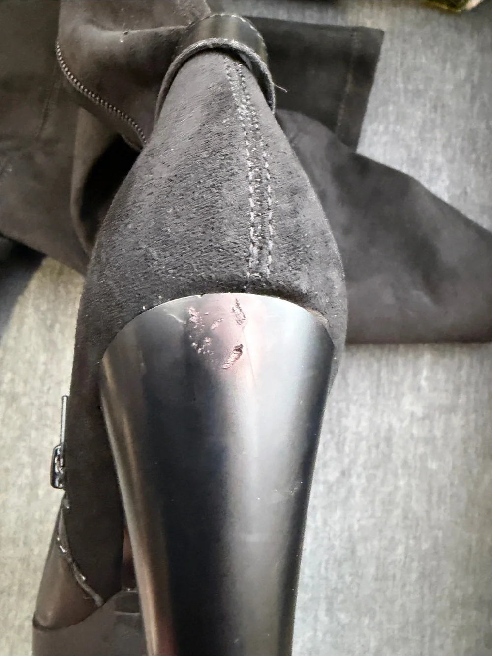 GUESS OVER THE KNEE BOOTS SIZE 9